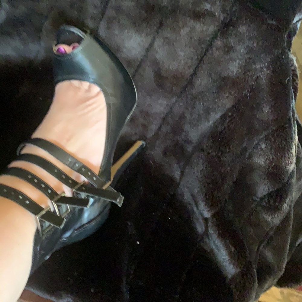 Liliana size 8 dominatrix stiletto shoes